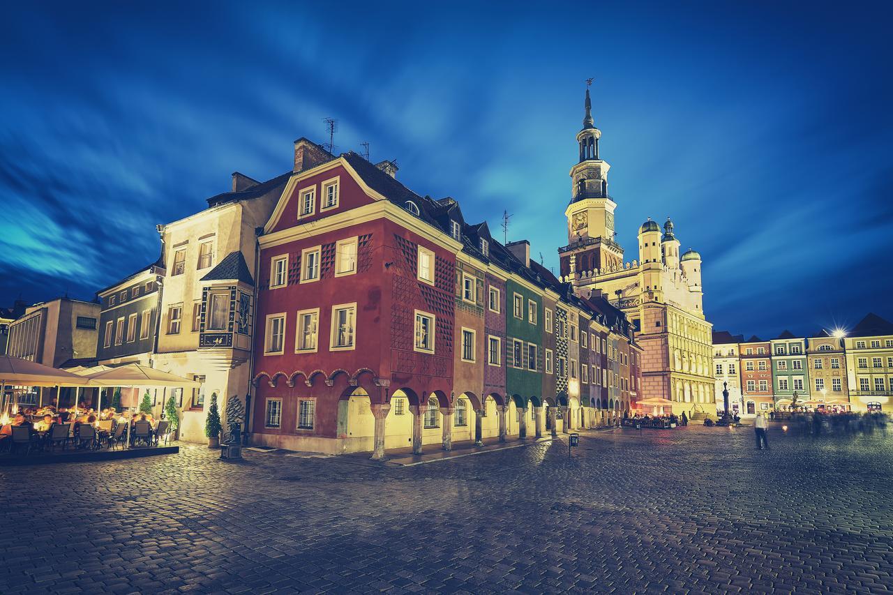 Opera Hostel Poznań Eksteriør billede
